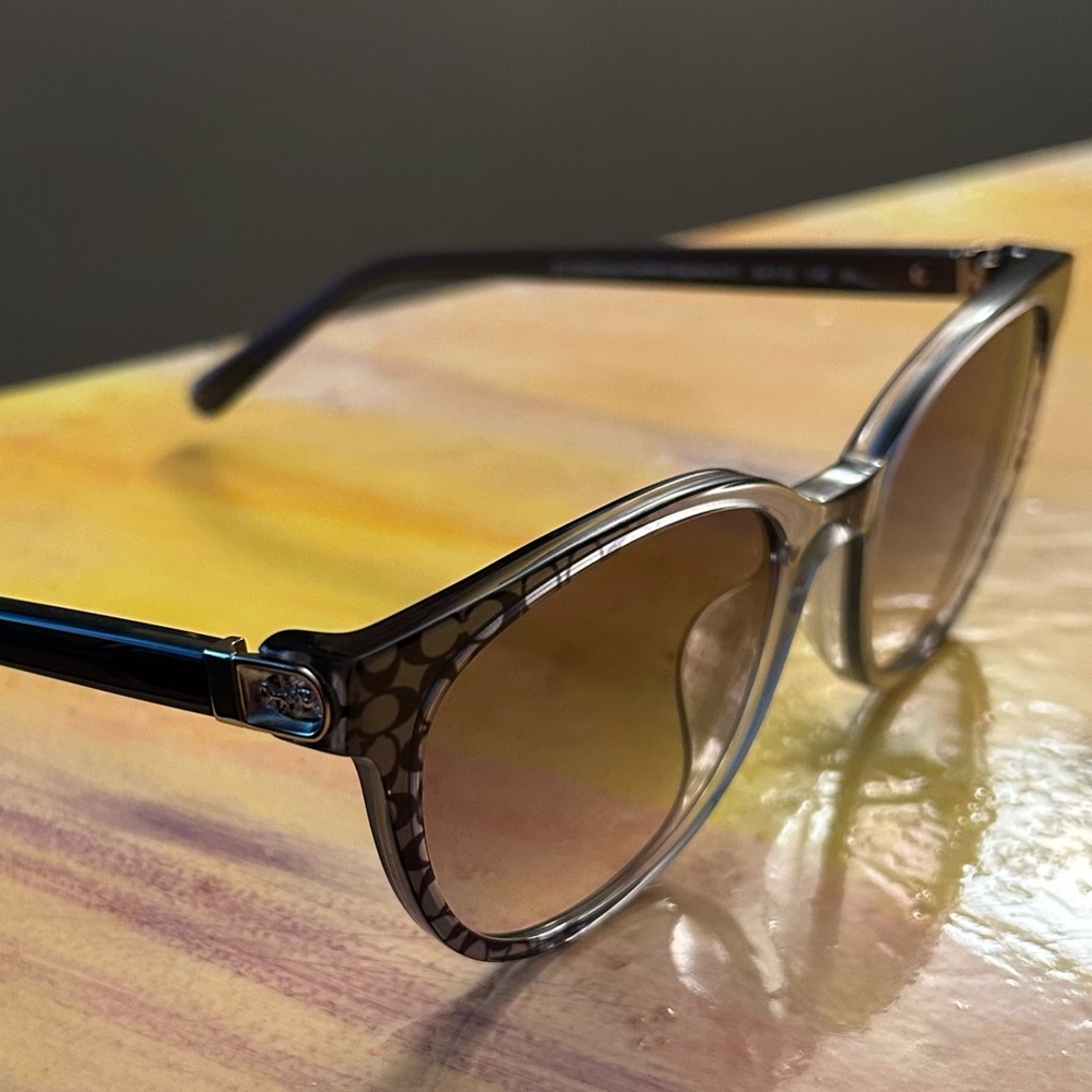 Coach 54mm Gradient Round Sunglasses - Picture 9 of 11